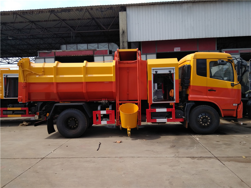 掛桶式10方污泥清運(yùn)車