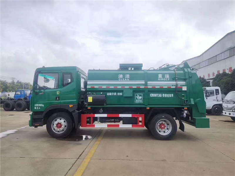 東風(fēng)10方11方餐廚垃圾車(chē)(方罐)