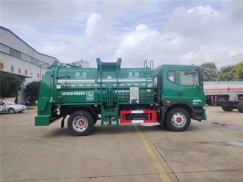 東風(fēng)10方11方餐廚垃圾車(chē)(方罐)